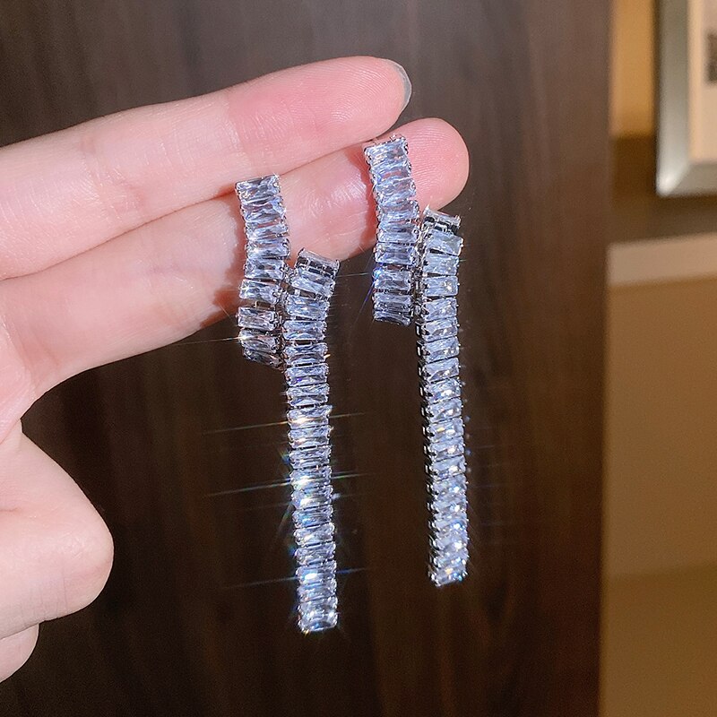 Korea Design Jewelry Full Zircon Twisted Earrings  Women's Wedding Party Accessories