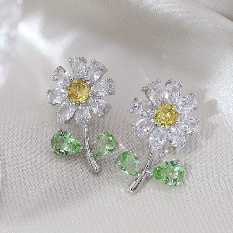 Korea Design Jewelry  Full Zircon Daisy Silver Color Stud Earrings Elegant Sweet Women Prom Party Accessories