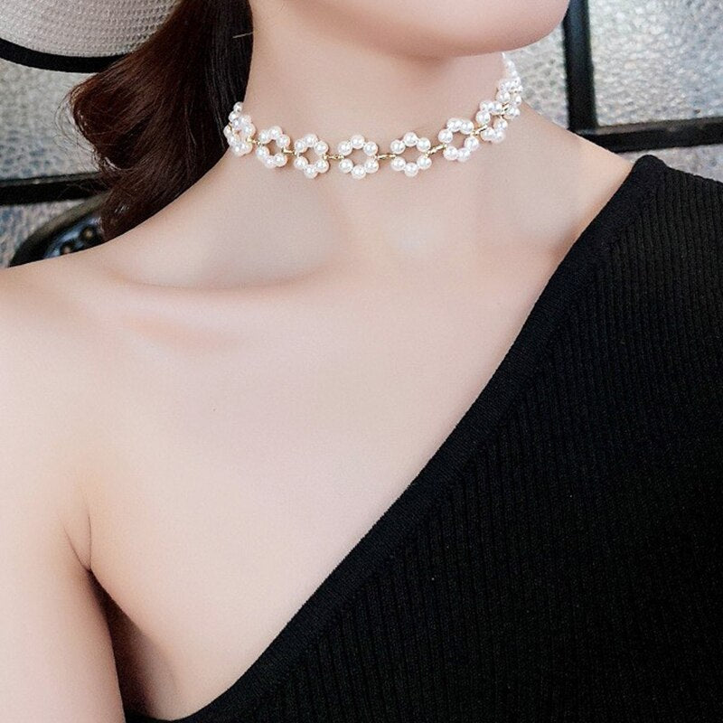 Korean Elegant  Pearl Beads Choker Necklace For Women Girls Flower Crystal ShortNecklace Party Jewelry