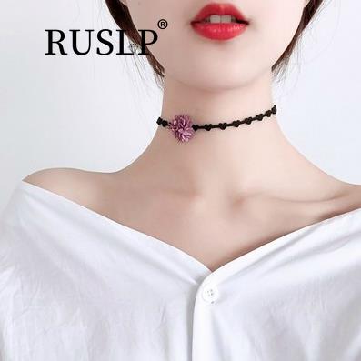 Korean Necklace Classic Retro Flower Short Women's Clavicle Chain Neck Strap Boho Friends Party Necklace Gift