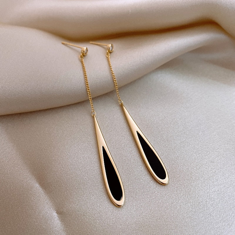 Korean Jewelry Simple Water Long Black acrylic Pendant Earrings Elegant Women's Long Thin Shower Party Accessories