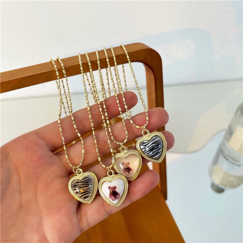 Korean Retro Geometric Love Bear Necklace Female Leopard Print Resin Chain Necklace Gifts for Women Girls Accessories
