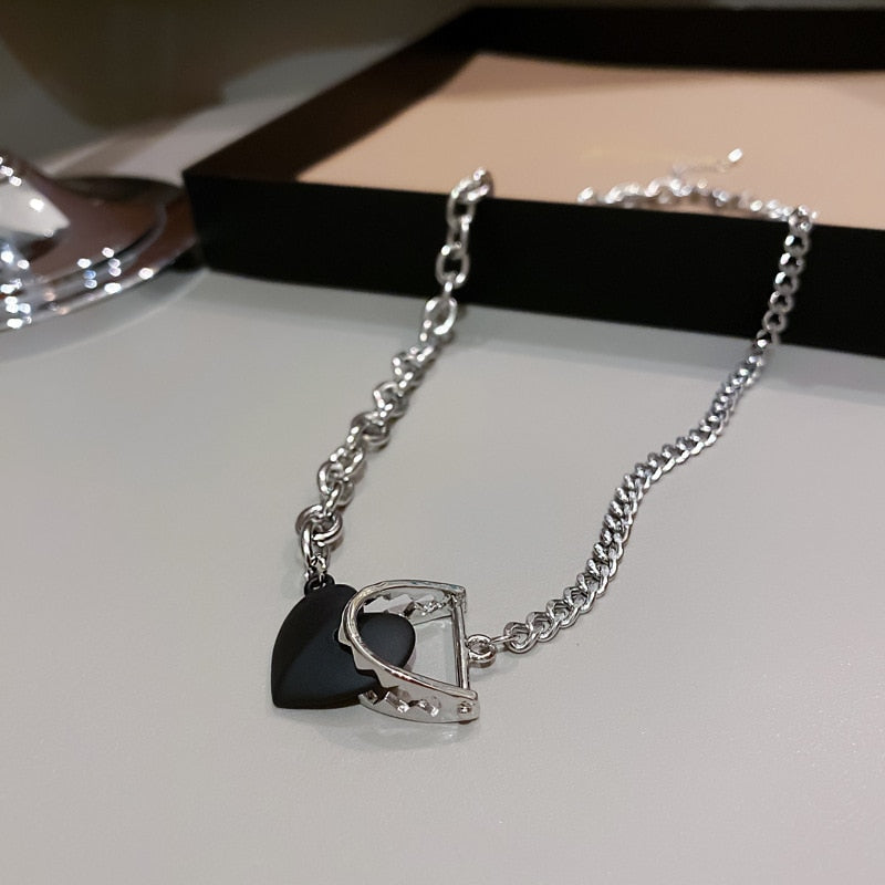 Korean Style Personality Heart Shape Pendants Necklaces Women Splice Letter D Clavicle Chain Hip-Hop Irregular  Jewelry