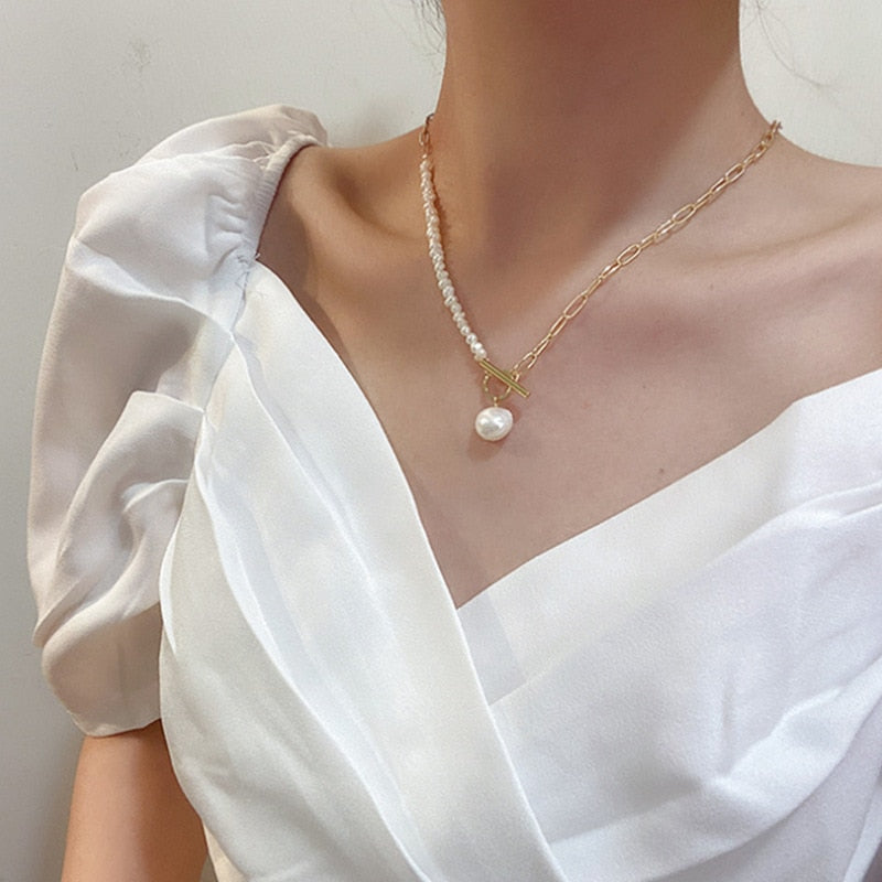 Korean Vintage Natural Freshwater Pearl Necklaces for Women Gold Color Link Chain Asymmetric Toggle Clasp Circle Choker Necklace
