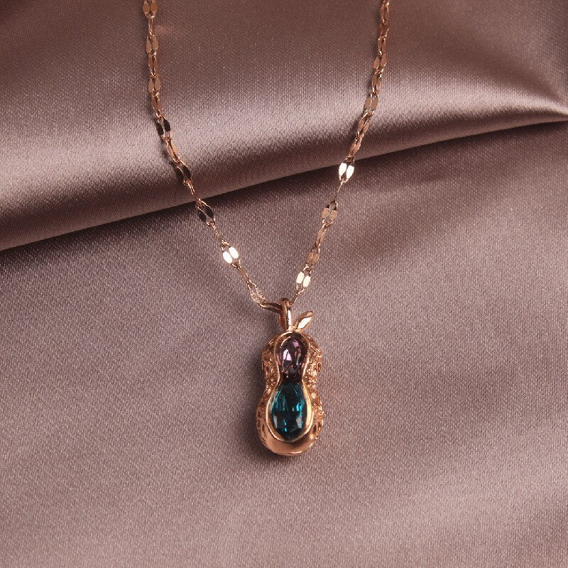 Korean design jewelry simple titanium steel clavicle peanut color crystal pendant female necklace pearl necklace