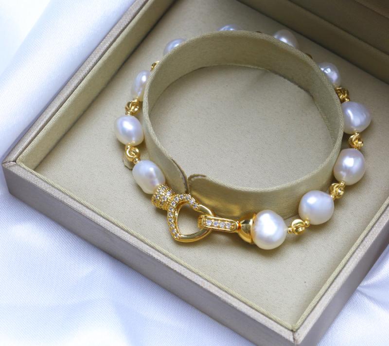 LAN CAI 2020 New Arrival Baroque Natural Pearl Love bracelets White/Pink/Grey baroque pearl beads bracelet for Women