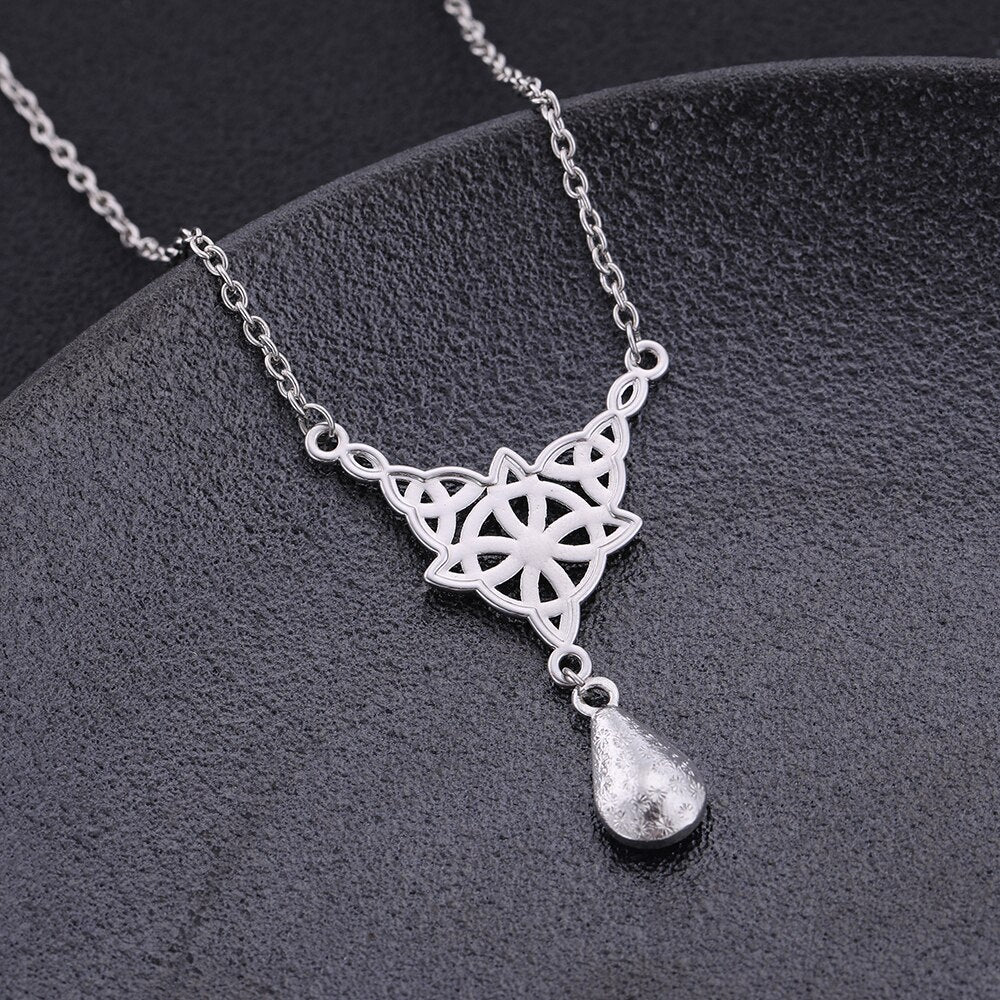 LIKGREAT Celtics Knot Wicca Triquetra Pendant Necklace Pearl Crystal Rhinestone Chain Choker Necklaces for Women Vintage Jewelry