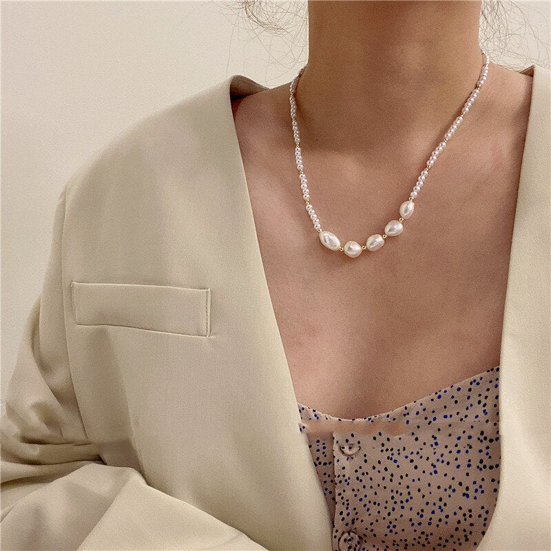 LOVOACC Vintage Irregular Baroque Pearl Necklace for Women Lady Small Golden Beaded Chain Chokers Necklaces Dainty Accessories