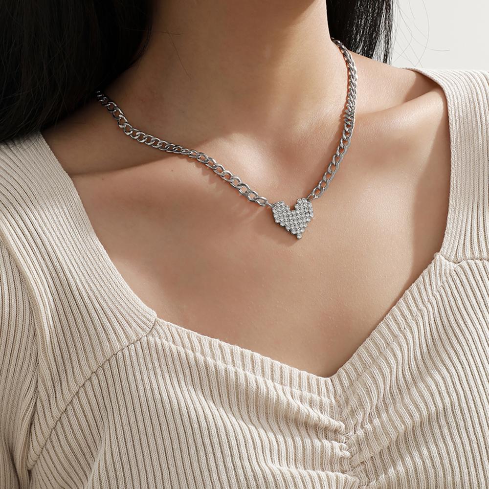 Lacteo 2021 Bling Rhinestone Love Heart Pendant Necklace Simple Minimalist Metal Choker Necklace Jewelry for Women