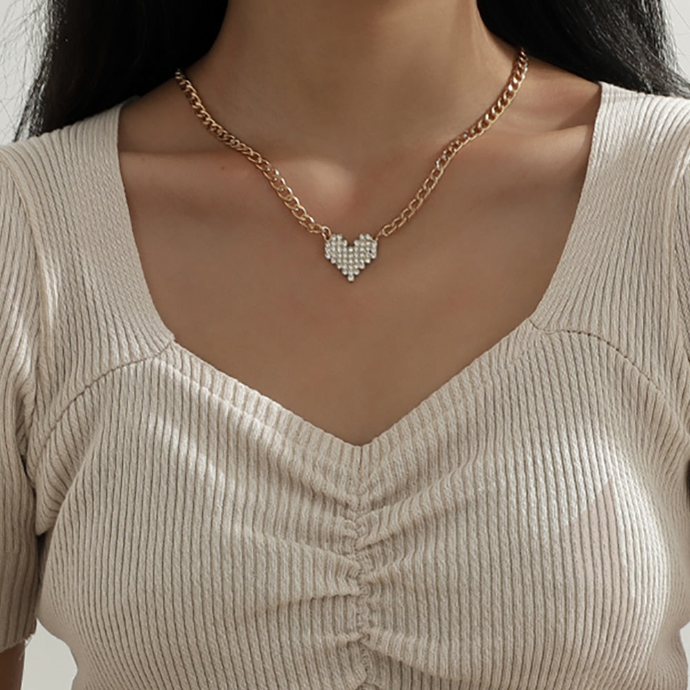 Lacteo 2021 Bling Rhinestone Love Heart Pendant Necklace Simple Minimalist Metal Choker Necklace Jewelry for Women