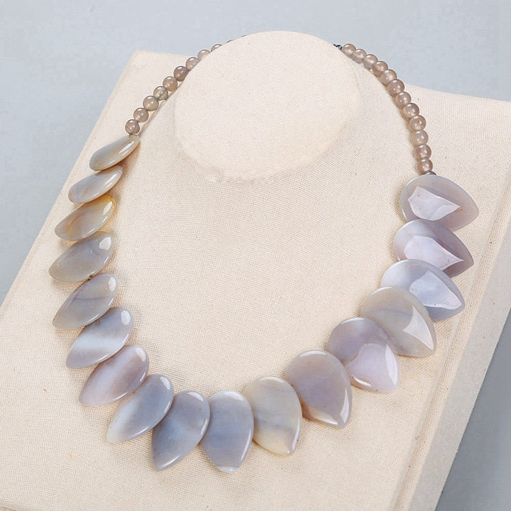 Leaf Pendant Necklace Ethnic Women Choker Natural Stone Jewelry Gemstone Men Female Fashion Accessories Vintage Male Bohemian