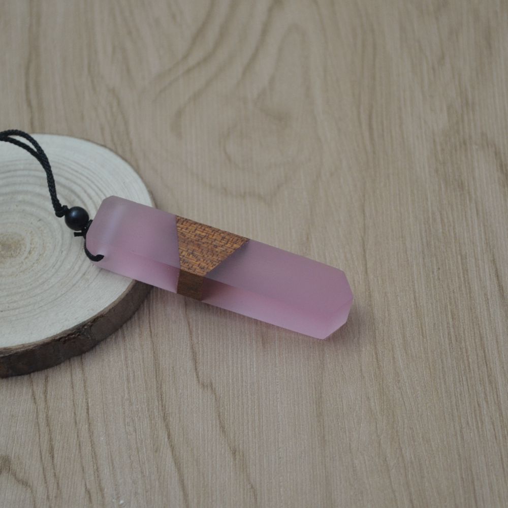 Vintage men'woman s fashionable wood resin necklace pendant, woven rope chain, hot - selling jewelry gifts