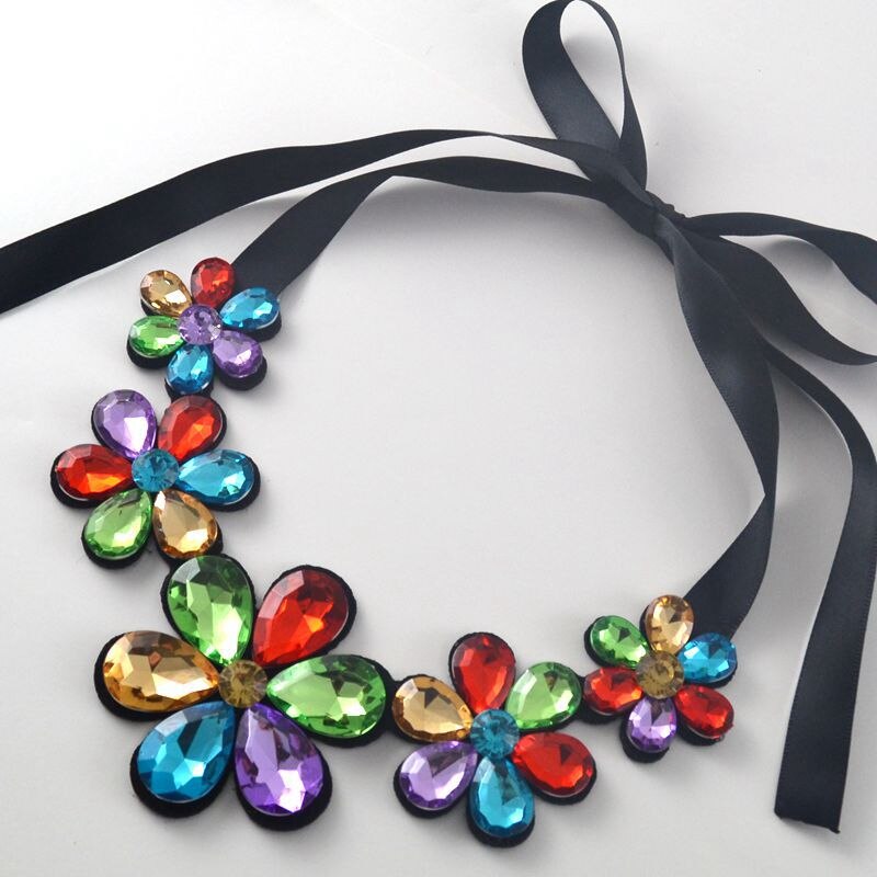 Leanzni   short statement necklace and pendant resin color fashionable woman  necklace gift