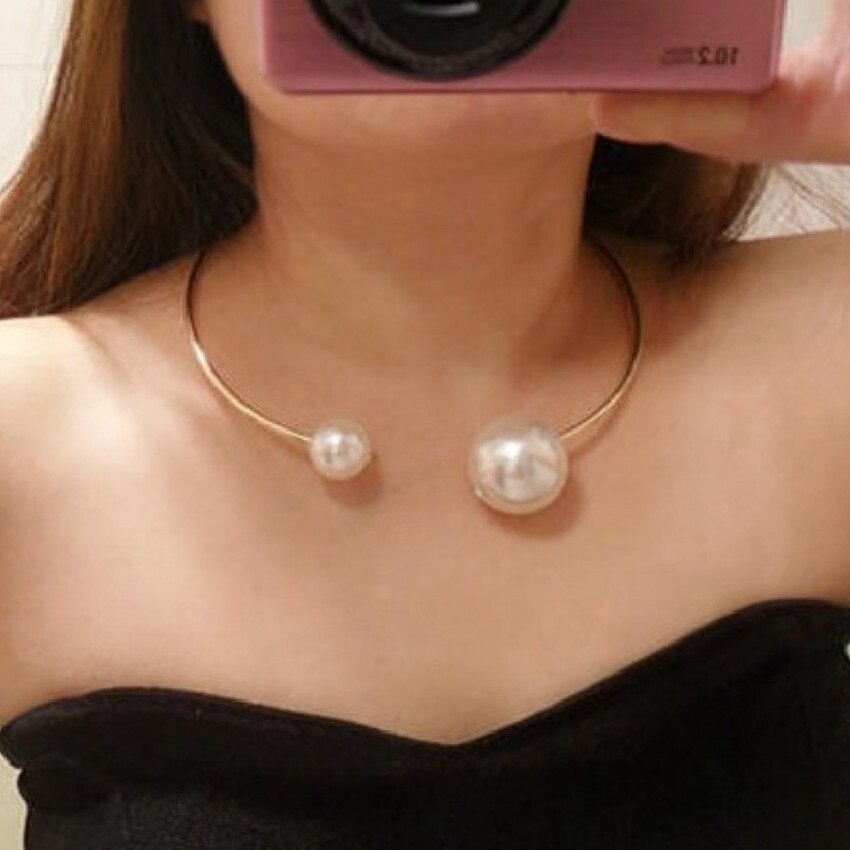 Light Yellow Gold Color Asymmetry Round Imitation Pearl Pendant Choker Necklace for Women Jewelry