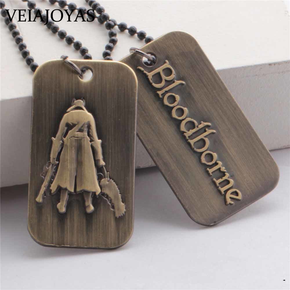 Limited Edition Game Bloodborne Pendant Necklaces Saw Hunter Weapon Alloy Key Chain Holder Men Gift Chaveiro llaveros Jewelry