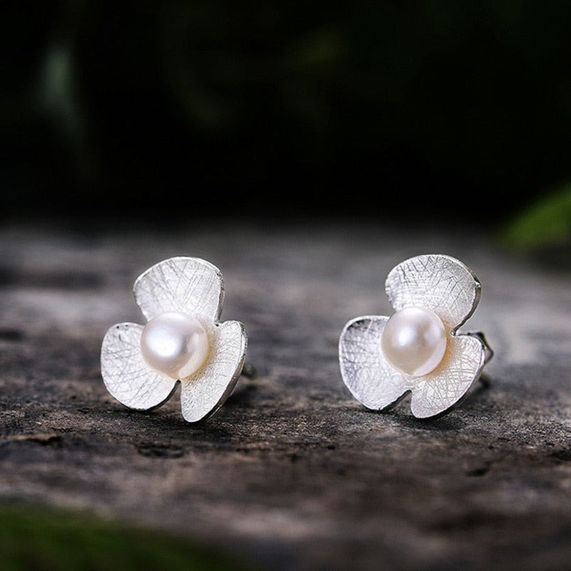 Real 925 Sterling Silver Natural Pearl Handmade Fine Jewelry Cute Fresh Clover Flower Stud Earrings for Women Brincos