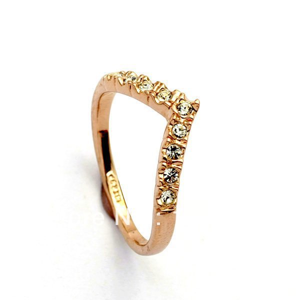 Lover Hot Sell Elegant Gold Color Wedding Ring Made with Genuine Austrian Crystals Full Sizes Wholesales