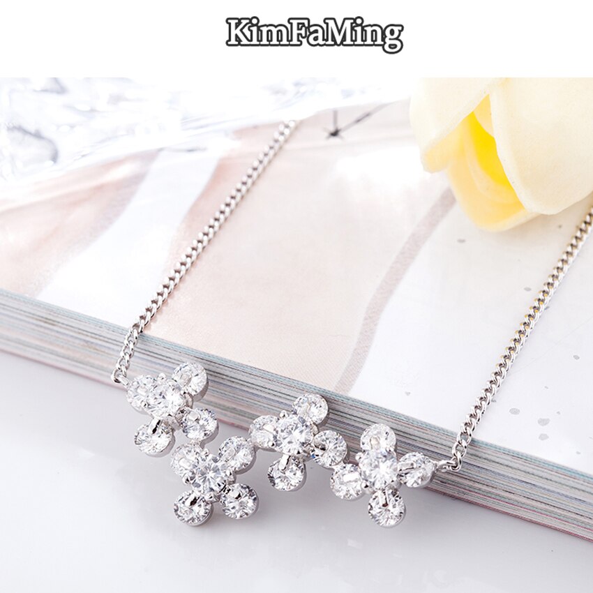 Low Price Snowflake Necklaces for Women in Transparent Cubic Zirconia Jewelry Casual    N033