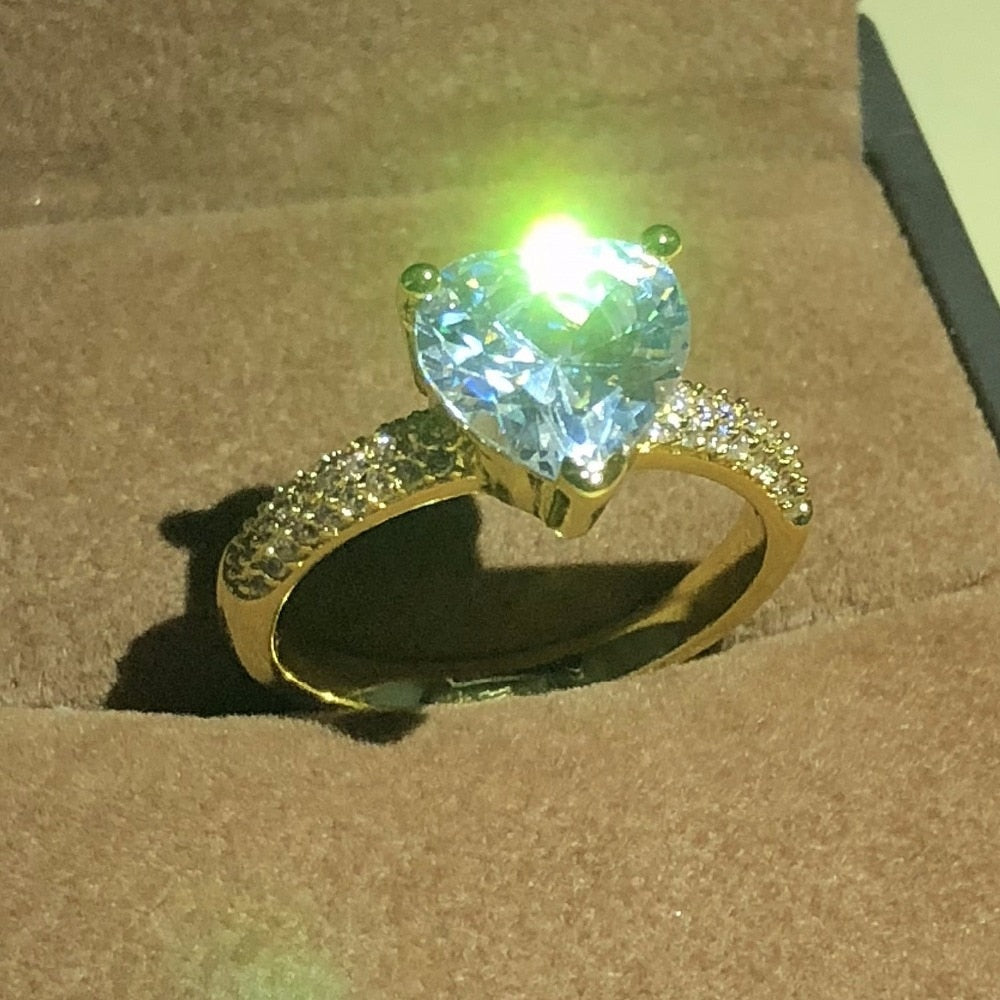 Luxury 14K GOLD Colour Jewelry Real 925 Silver Ring for Women Romantic Heart 2 Carat Simulated Diamond Engagement Wedding Rings