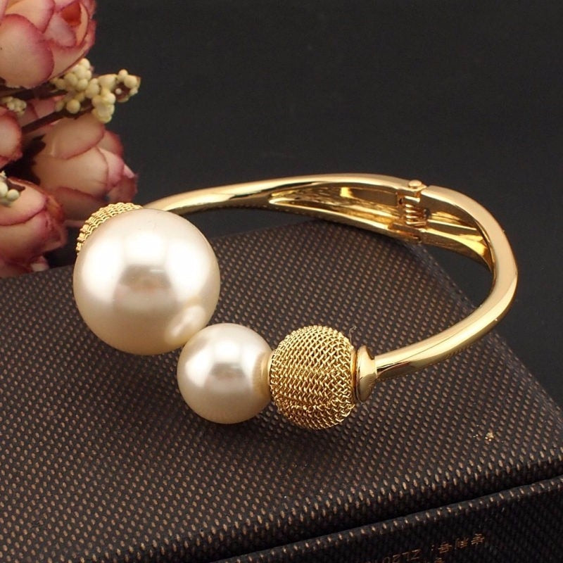 Charm Accessories Imitation Pearl Bracelets Manchette Fashion Alloy Cuff Bangle Statement Jewelry Bijoux Women Pulseiras