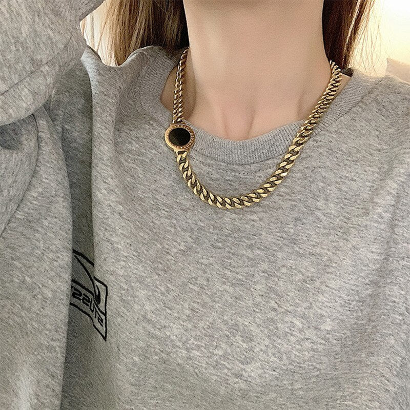 MEYRROYU Stainless Steel 2 Color Thick Chain Black Acrylic Round Necklaces For Women 2022 Trendy Party Gift Jewelry