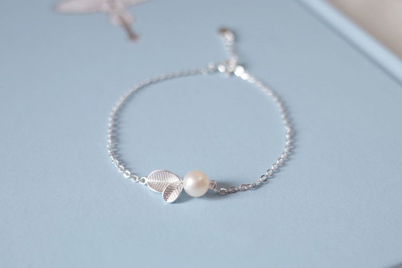 friends S925 Sterling silver Pearl Leaf leaves bracelets for women girl in charm bangles bracelets pour les femmes