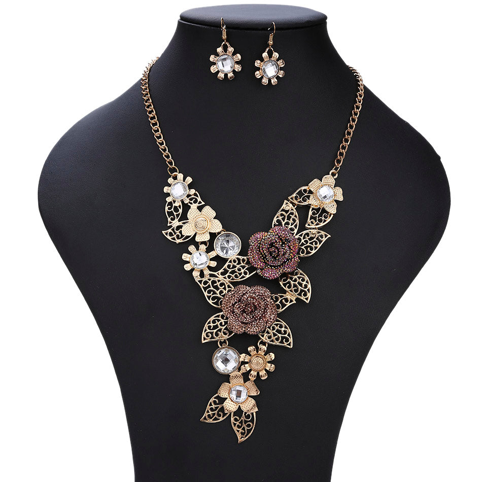 Women Necklace Alloy Statement Necklaces Pendants Vintage Jewelry Flower Necklace Women Accessories KK042