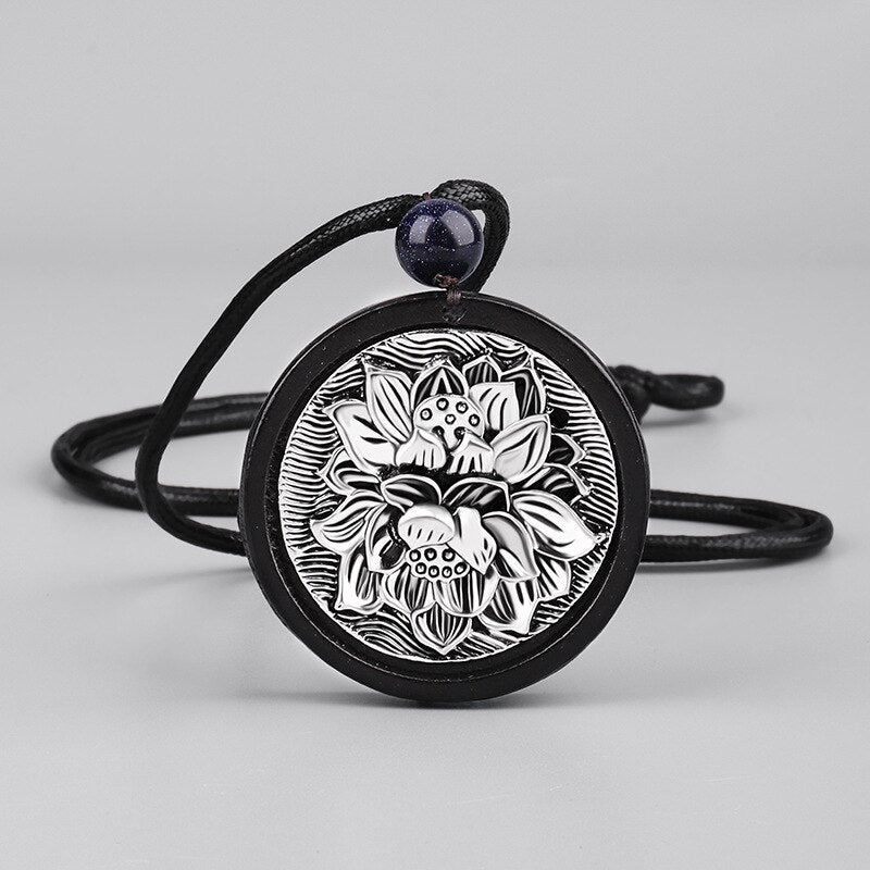 Meetvii Ethnic Sandalwood Pendant Necklaces Women Vintage Tibetan Silver Plate Lotus Long Necklace Natural Stone Yoga Jewelry