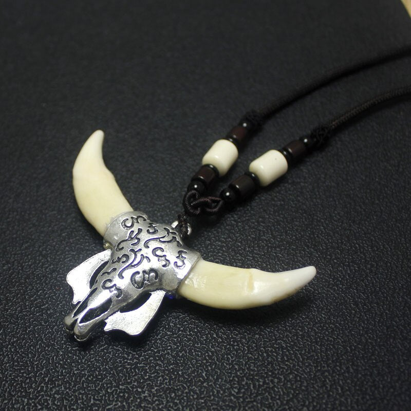 Men Necklace Wolf  Teeth Bull Ox Head Skull Pendant  Real Tooth  Charm Necklace Vintage Jewelry