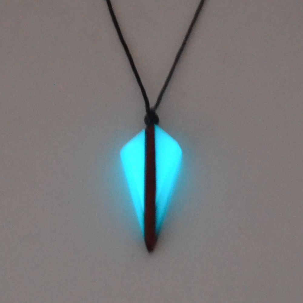 Men's pendants, arrow impact, energy jewelry, suitable for men and women lovers to wear necklace pendants