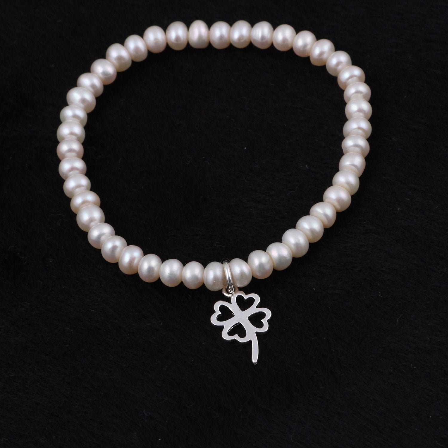 Natural Nearround Pearls Elastic Charm Bracelets Solid 925 Sterling Silver Clover Pendant for Gift Jewelry