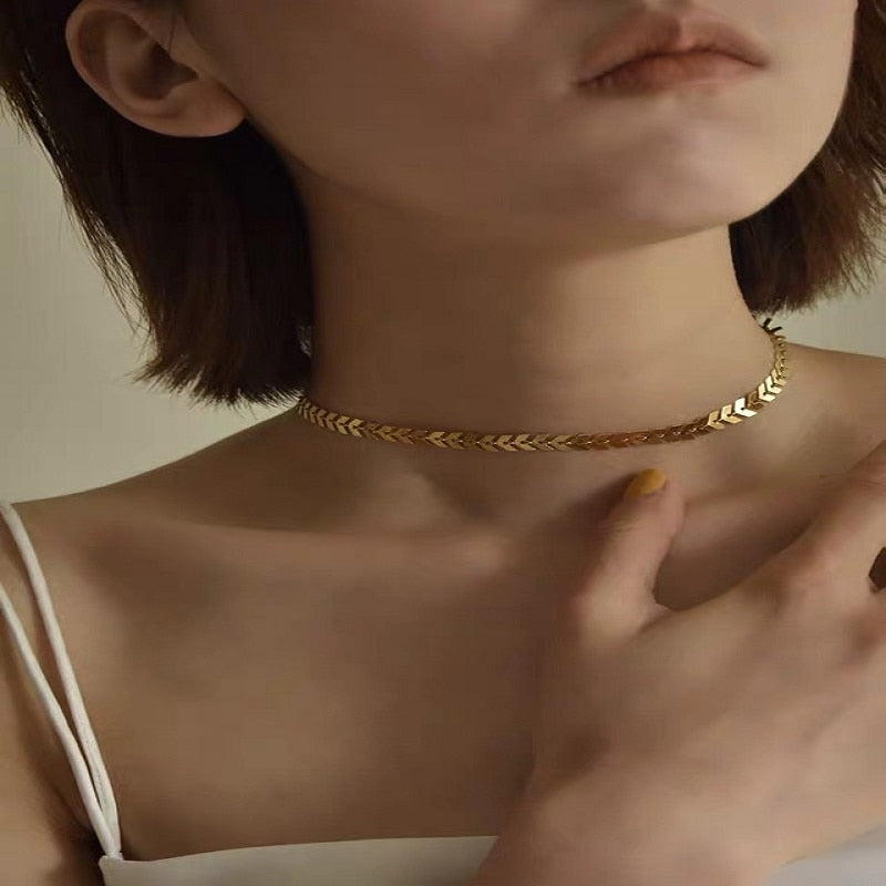 Metallic sequined women's short collar bone European and American personality minimalist versatile choker necklace