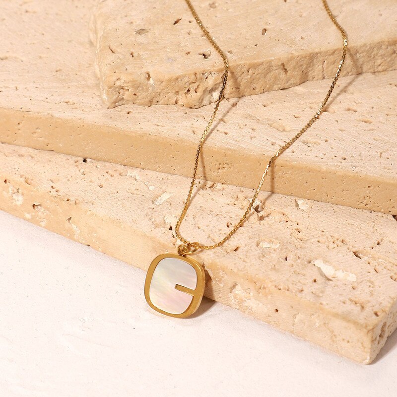 Minar White Shell Pendant Necklaces for Women Gold Color Twist Rope Chain Titanium Steel Necklace Casual Accessories