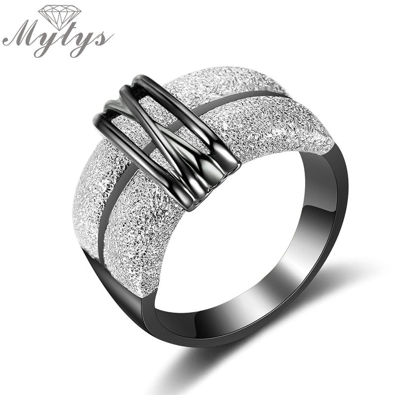Black and Silver Mix Color Two Tone Gold Rings for Women Fashion Design Modern Jewelry New Lady Accessory Ring Gift R1999