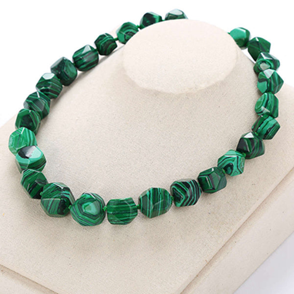 Natural Agate Irregular Original Stone Vintage Women High Quality Jade Necklace Crystal Popular Classic Exquisite Amber Jewelry