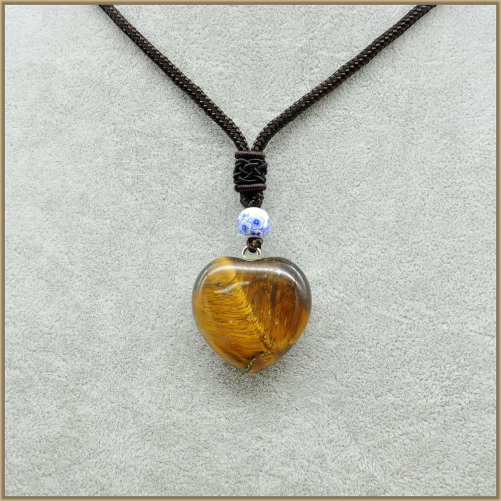 Natural Opalite Gemstones Heart Heart Natural Stone White Crystal Spike Healing Reiki Chakra Pendant Bead Crystal Necklace Women