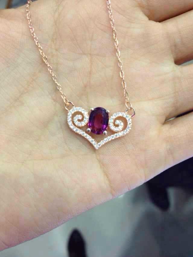 Natural red garnet stone Necklace natural gemstone Pendant Necklace women Ladies Fashion Elegant heart-shaped strokes Jewelry