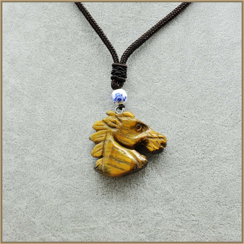 Necklace Horse Head Pendant Natural Crystal Fine Popular Jewelry Popular Onyx Red Crystal With Colorful Horse Necklace Women DK