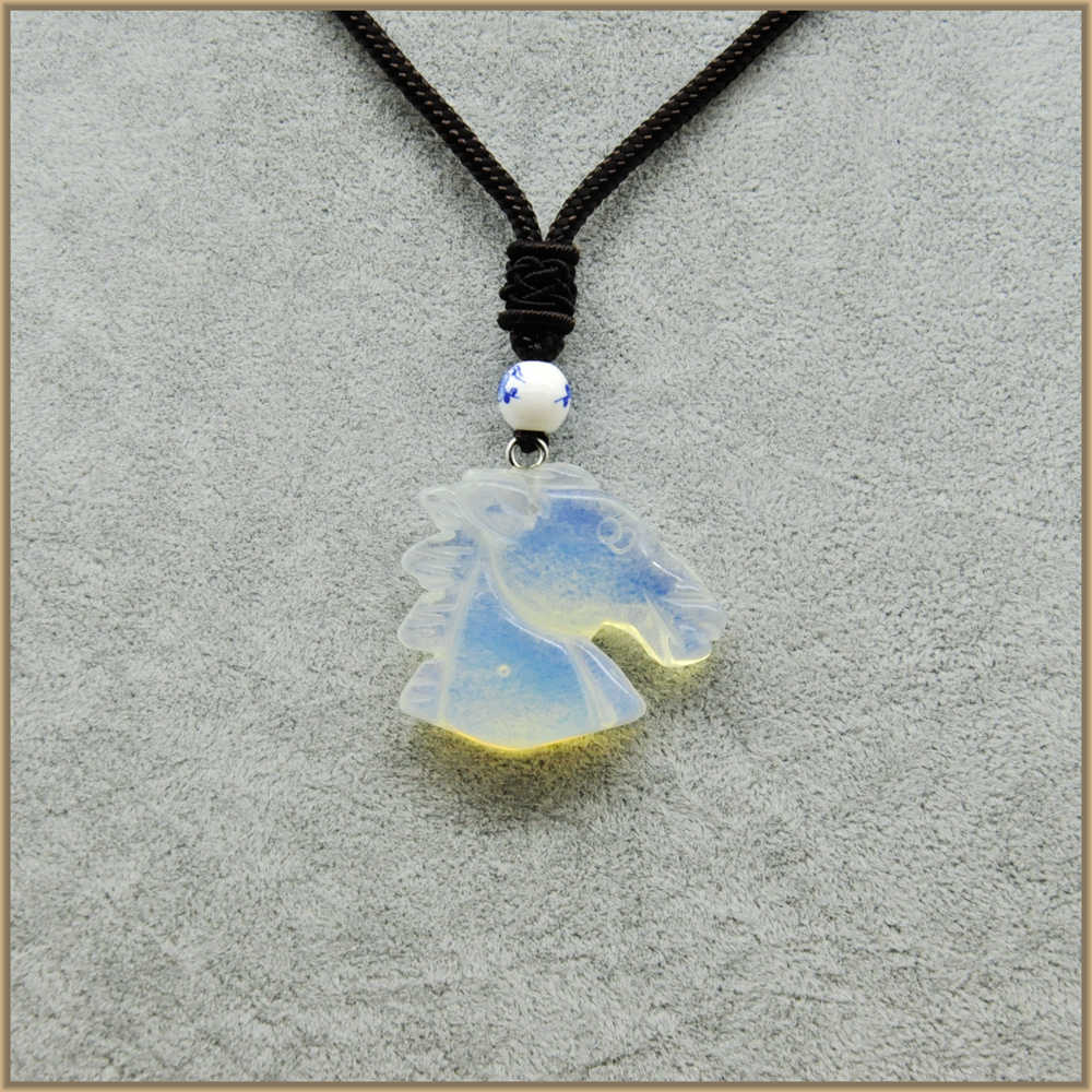 Necklace Horse Head Pendant Natural Crystal Fine Popular Jewelry Popular Onyx Red Crystal With Colorful Horse Necklace Women DK