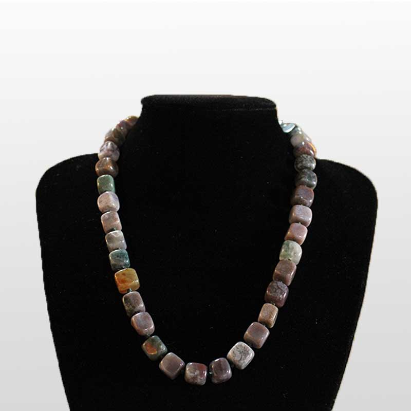 Multi-color Affirmative Square Natural Semi-precious Stones Crystal Ladies Necklace Exquisite Small Gifts