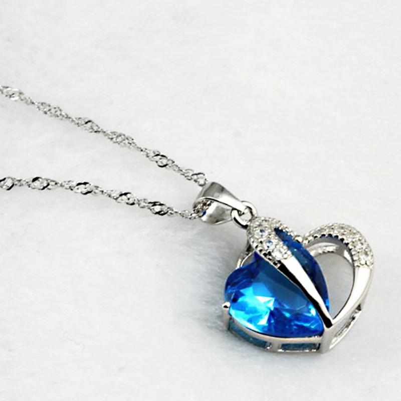 New Arrived Fashion Heart Shaped Pendant Elegant Simple Style Rhinestone Inlaid Necklace