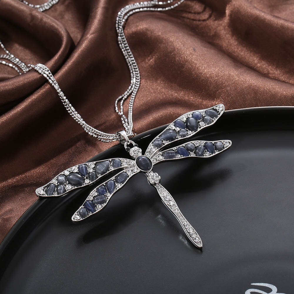 Black White Ivory Stone Crystal Big Dragonfly Pendant Necklace For Woman 3 Layer Long Sweate Chains Necklace Elegant Jewelry