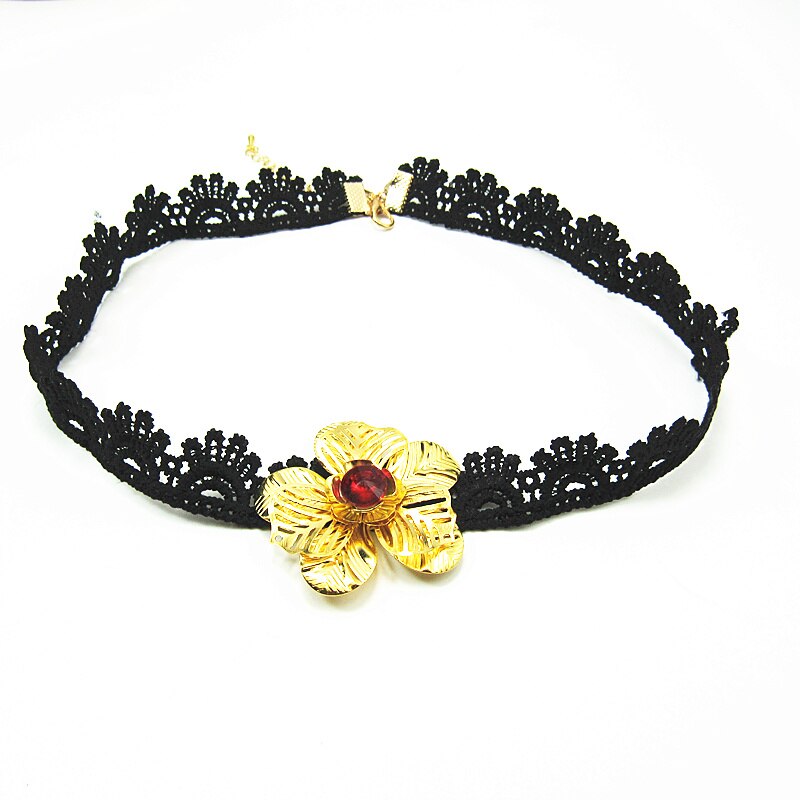 Cosplay  Vampire Girl Black  Lace Golden Flower Necklace