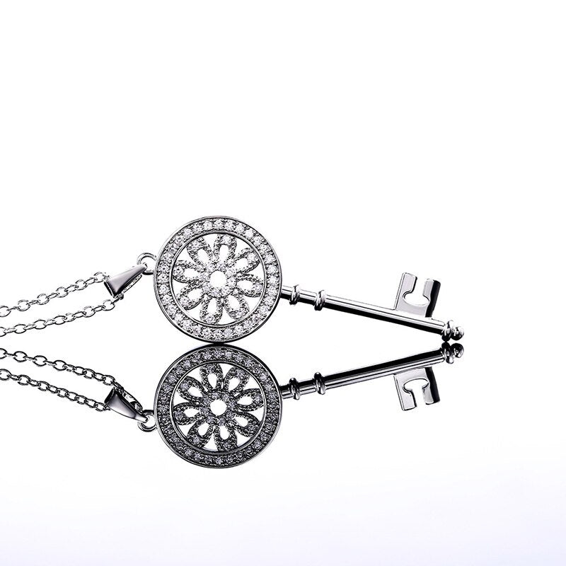 Creative Multicolor Mechanical Key Pendant Necklaces For Women And Men Green CZ Stone Inlay Punk Jewelry Party Gifts