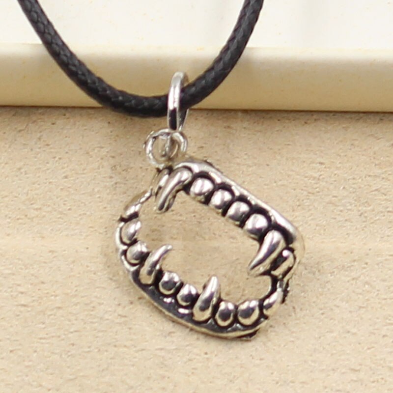 Durable Black Faux Leather Vampire Dracula Fangs Teeth Halloween Pendant Cord Choker Charm DIY Silver Color Necklace Jewelry