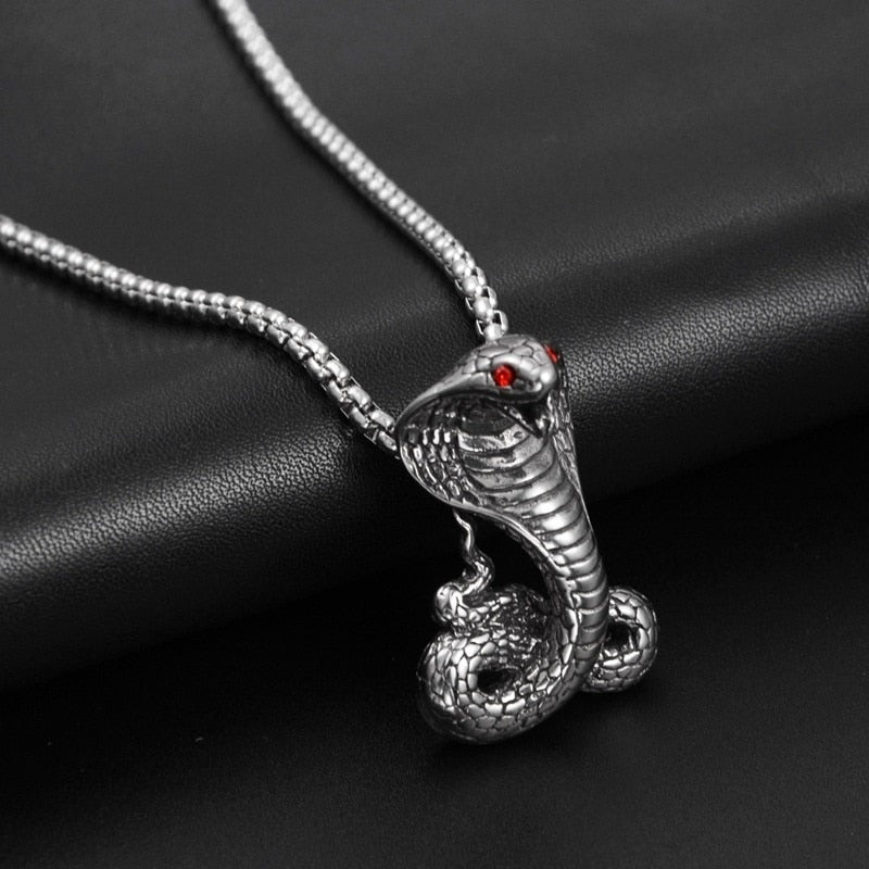 Exaggerated Horror Cobra Pendant Necklace for Men's Red Crystal Inlaid Metal Pendant Accessory Party Jewelry