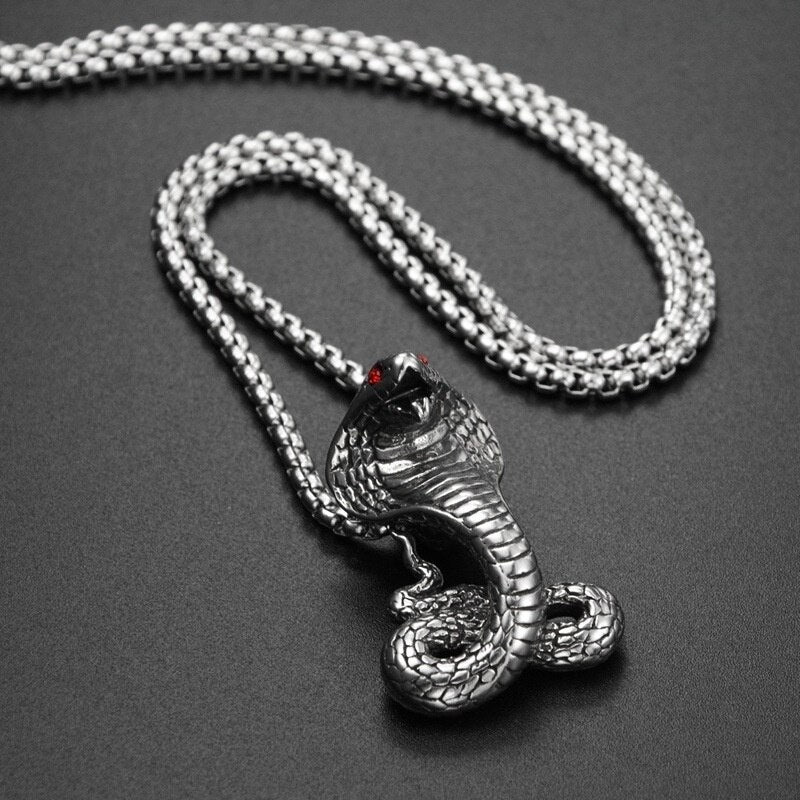 Exaggerated Horror Cobra Pendant Necklace for Men's Red Crystal Inlaid Metal Pendant Accessory Party Jewelry