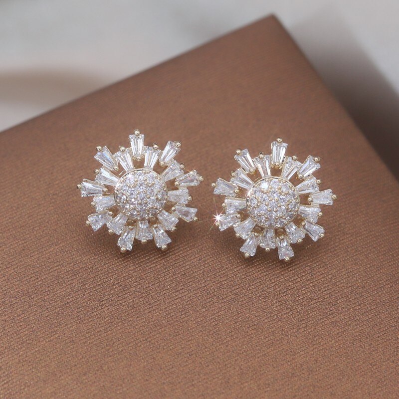 Jewelry 14K Gold Plating  Irregular Star Mount Zircon Flower Earrings Elegant Women's Daily Work Accessories
