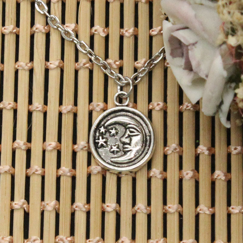 New Fashion Necklace circle moon star 19*15mm Silver Pendants Short Long Women Men Colar Gift Jewelry Choker