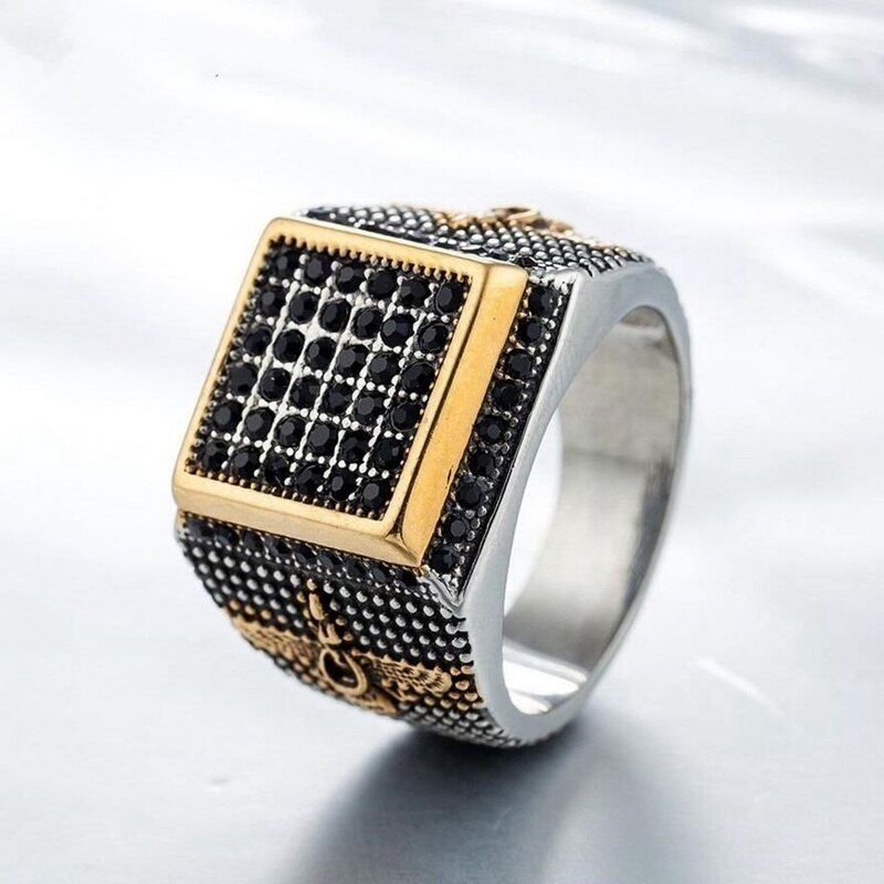 Retro Big Ring Front Square for Men Inlaid Black Stone Crystal Eagle Pattern Ring Accessories Party Jewelry Size8-12